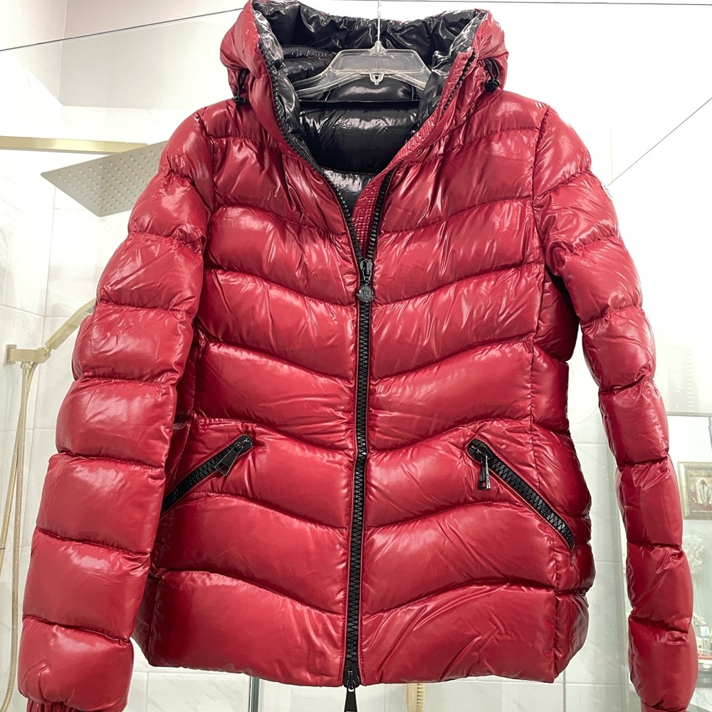100% authentic Moncler Puff Jacket